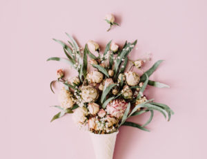 Image of a floral bouquet in pink background